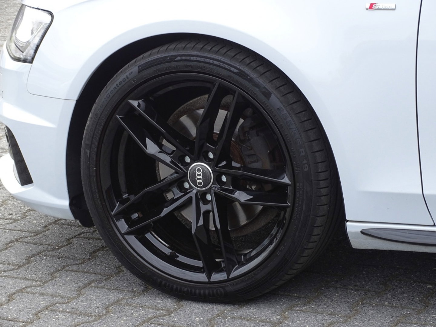 Audi A4 Avant 1.8 TFSI 170PK automaat / S-Line / S-Edition / MMI / LED