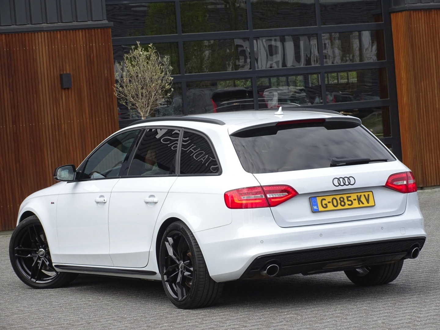 Audi A4 Avant 1.8 TFSI 170PK automaat / S-Line / S-Edition / MMI / LED