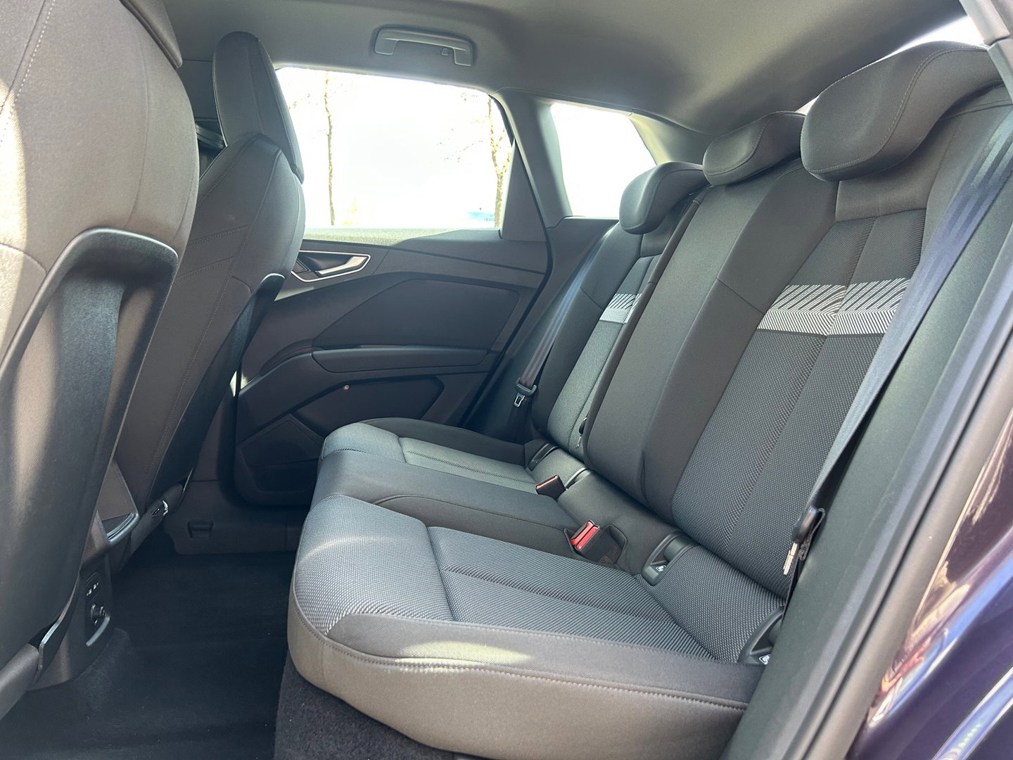 Audi Q4 e-tron 35 Advanced edition 55 kWh|NL-Auto|SOH 88%|Carplay|Stoelverwarming|Keyless