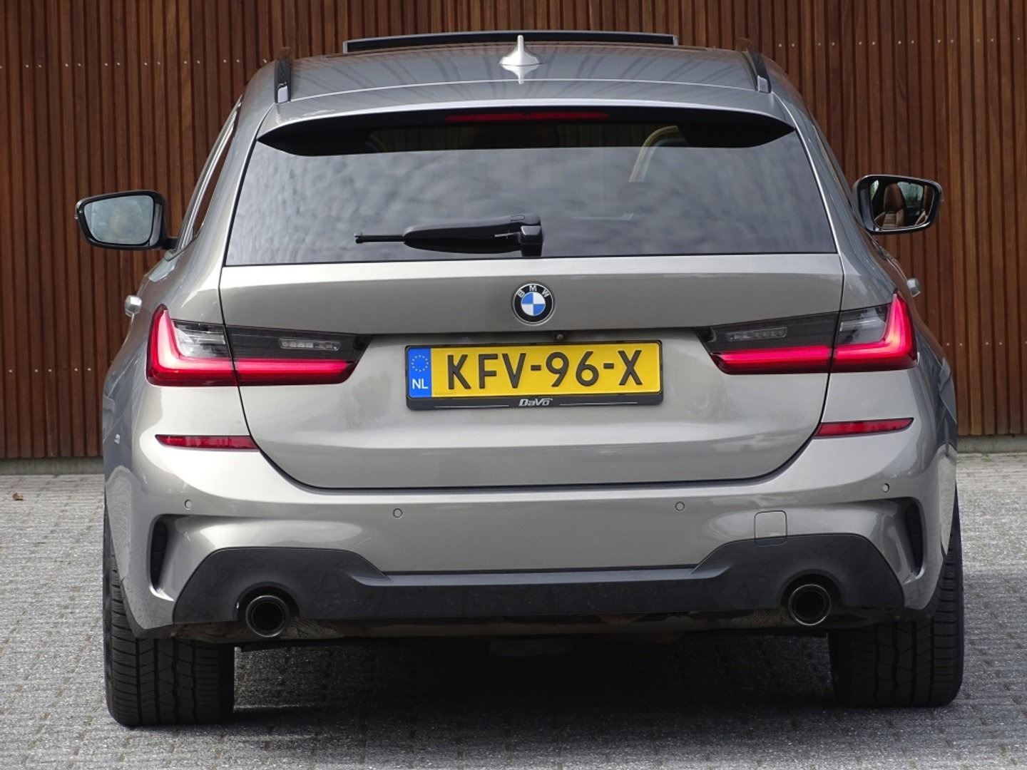 BMW 3 Serie touring 330e 292PK X-Drive M-Sport / Individual / Harman Kardon / 360°