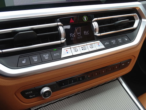 BMW 3 Serie touring 330e 292PK X-Drive M-Sport / Individual / Harman Kardon / 360°