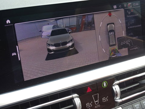 BMW 3 Serie touring 330e 292PK X-Drive M-Sport / Individual / Harman Kardon / 360°