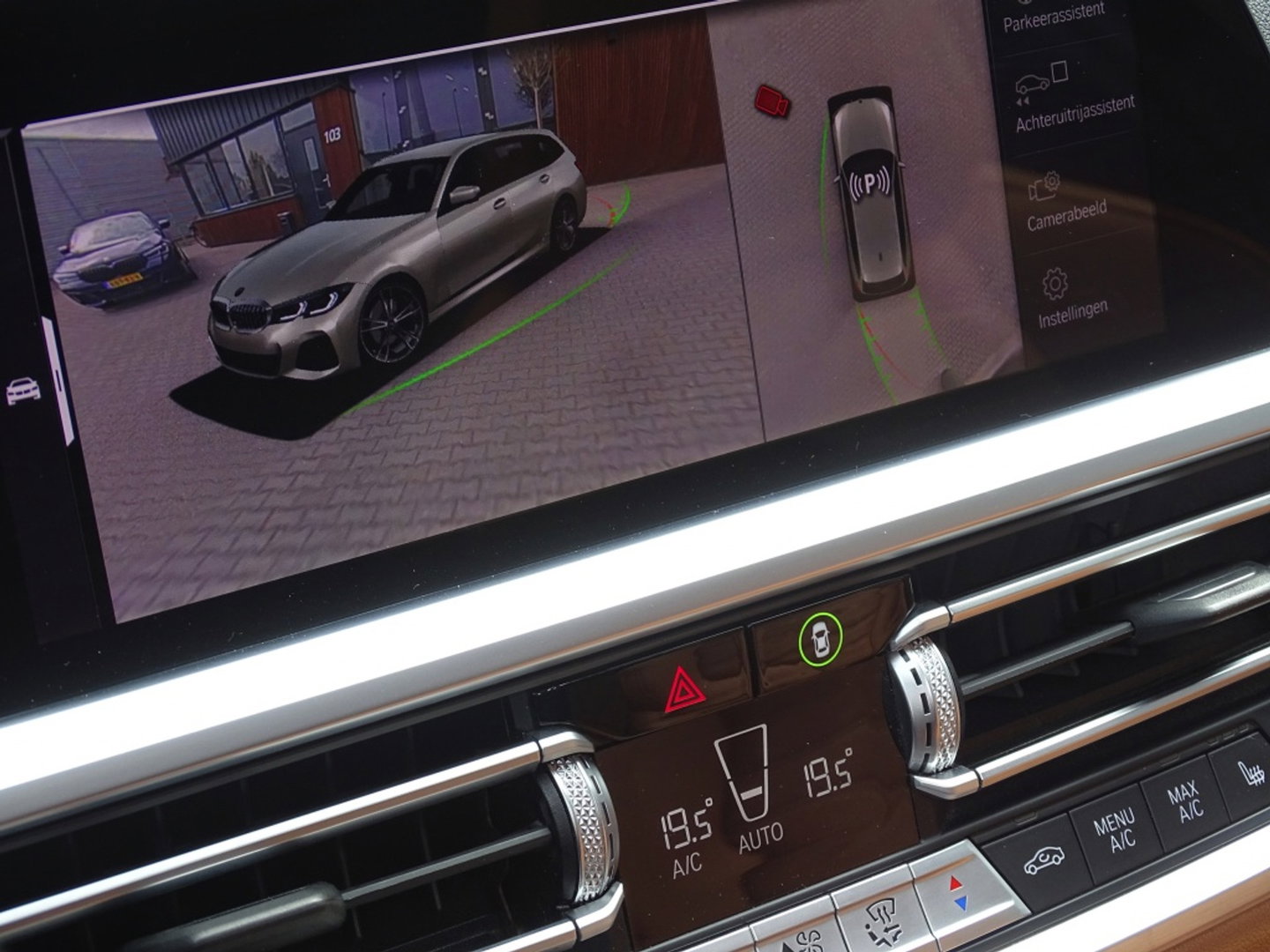 BMW 3 Serie touring 330e 292PK X-Drive M-Sport / Individual / Harman Kardon / 360°