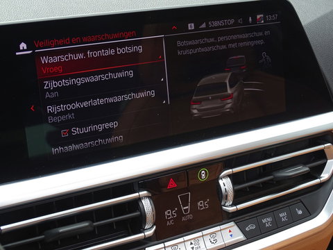 BMW 3 Serie touring 330e 292PK X-Drive M-Sport / Individual / Harman Kardon / 360°