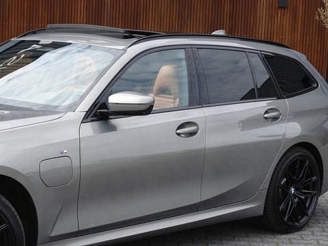 BMW 3 Serie touring 330e 292PK X-Drive M-Sport / Individual / Harman Kardon / 360°