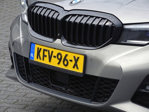 BMW 3 Serie touring 330e 292PK X-Drive M-Sport / Individual / Harman Kardon / 360°