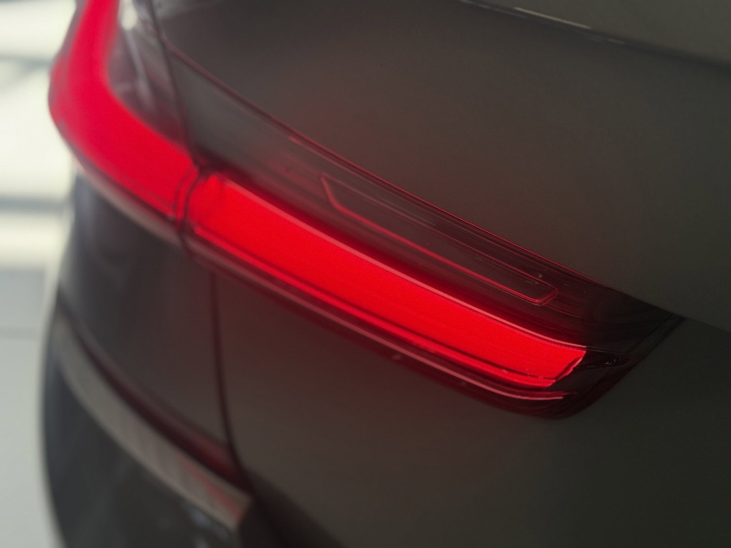 BMW 3 Serie touring 330e 292PK X-Drive M-Sport / Individual / Harman Kardon / 360°