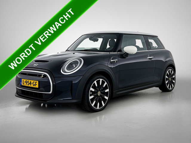MINI Electric - Cooper S MINI Yours 135KW / 33 kWh SOH 100% Comfort plus / Leder / Navigatie / Pdc+Camera / Harman Kardon / Apk 05-2027