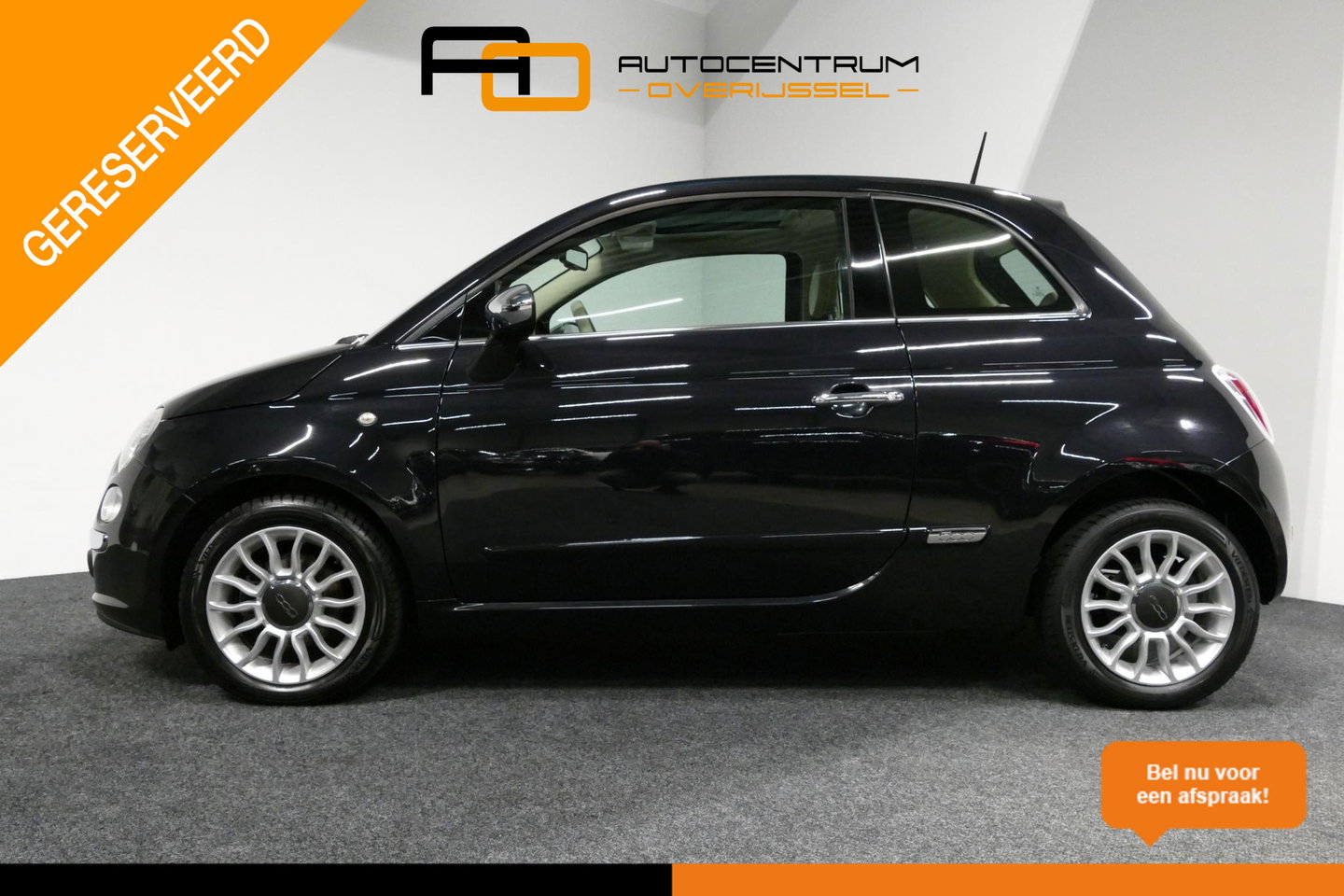 Fiat 500 0.9 TwinAir Turbo Lounge / Orig. Nederlands/ 2e eigenaar / Panoramadak / Climatronic / Parkeersensoren achter / 15'' LMV / Mistlampen / Chroom pakket / Radio / Elektr. bedienbare ramen / Leder stuurwiel