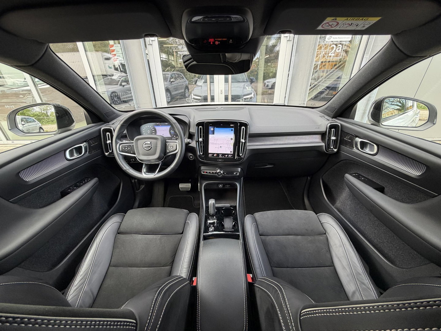 Volvo XC40 1.5 T4 Recharge R-Design |H/K|AutoPilot|Winterpakket|Cam