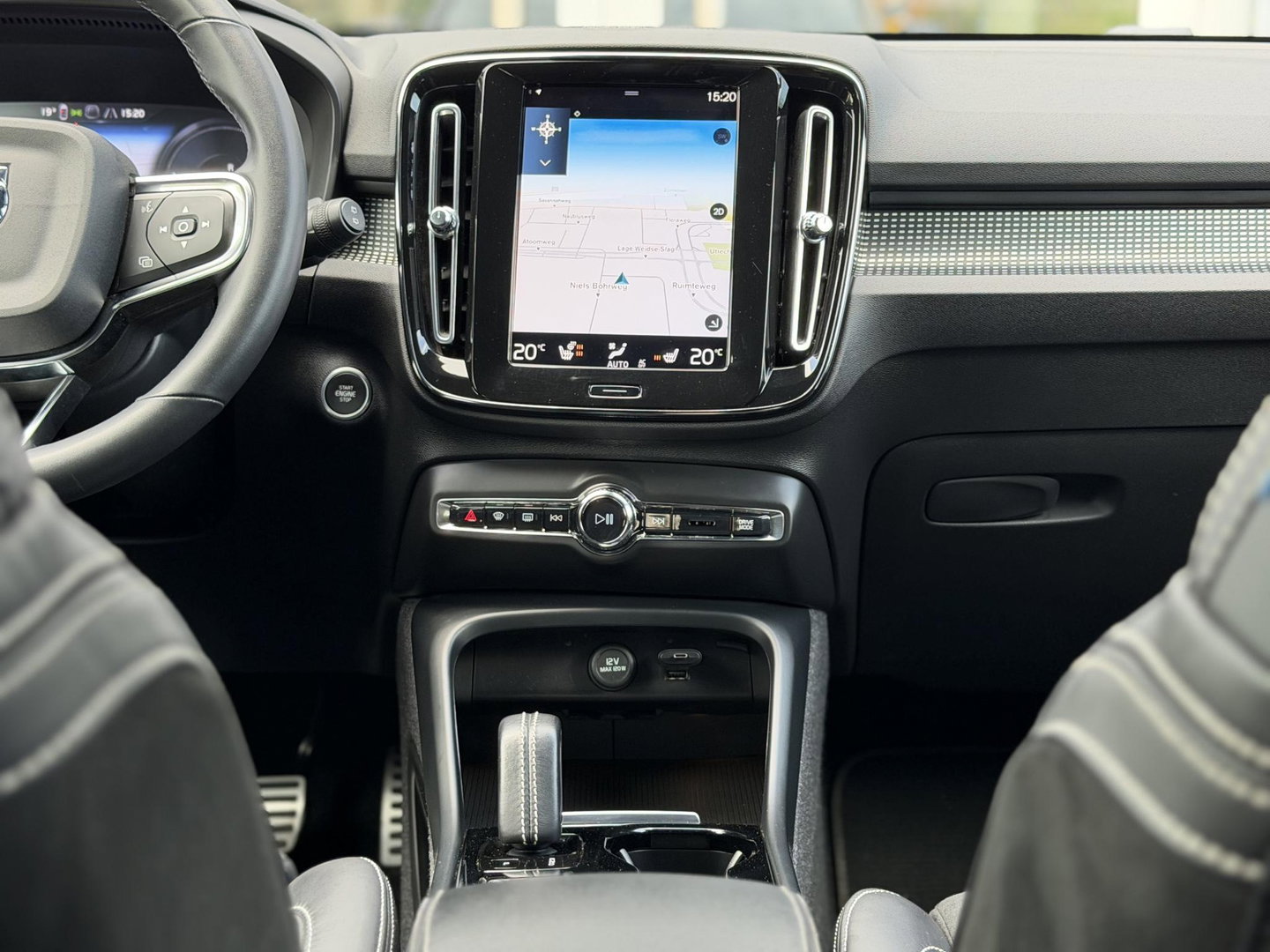 Volvo XC40 1.5 T4 Recharge R-Design |H/K|AutoPilot|Winterpakket|Cam