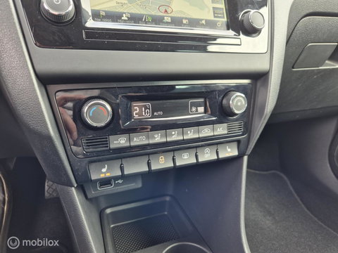Škoda Rapid Spaceback 1.0 TSI Clever, Trekhaak, Carplay, NAP