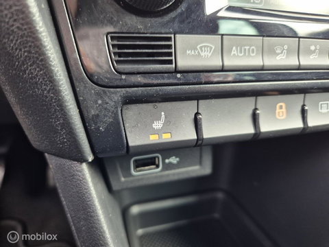 Škoda Rapid Spaceback 1.0 TSI Clever, Trekhaak, Carplay, NAP