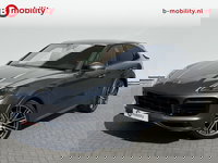 Porsche Cayenne - Coupé 3.0 E-Hybrid 462PK Sport Design NL Auto! Panoramadak | Achteras besturing | Voor/Achterstoelen verwarmd | Adaptive Cruise Control | Surround View | Stoelventilatie | Bose Sound System | Soft-Close Portieren