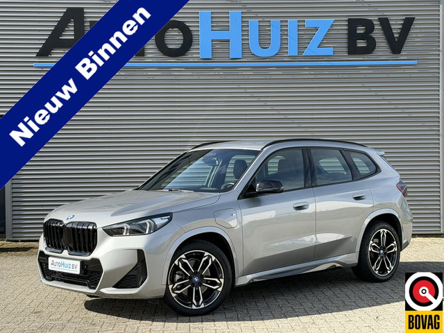 BMW X1 - xDrive25e M Sport Head-Up Display Keyless Entry 19 Inch 360 Gr. Camera Carplay Leder Tot 89 KM elektrisch (WLTP)!