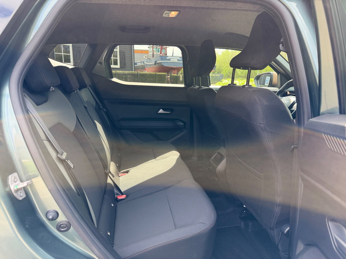 Dacia Duster 1.6 Hybrid 140 Extreme 360" CAMERA CARLAY NAVI STOEL/ VERW. LED-XENON