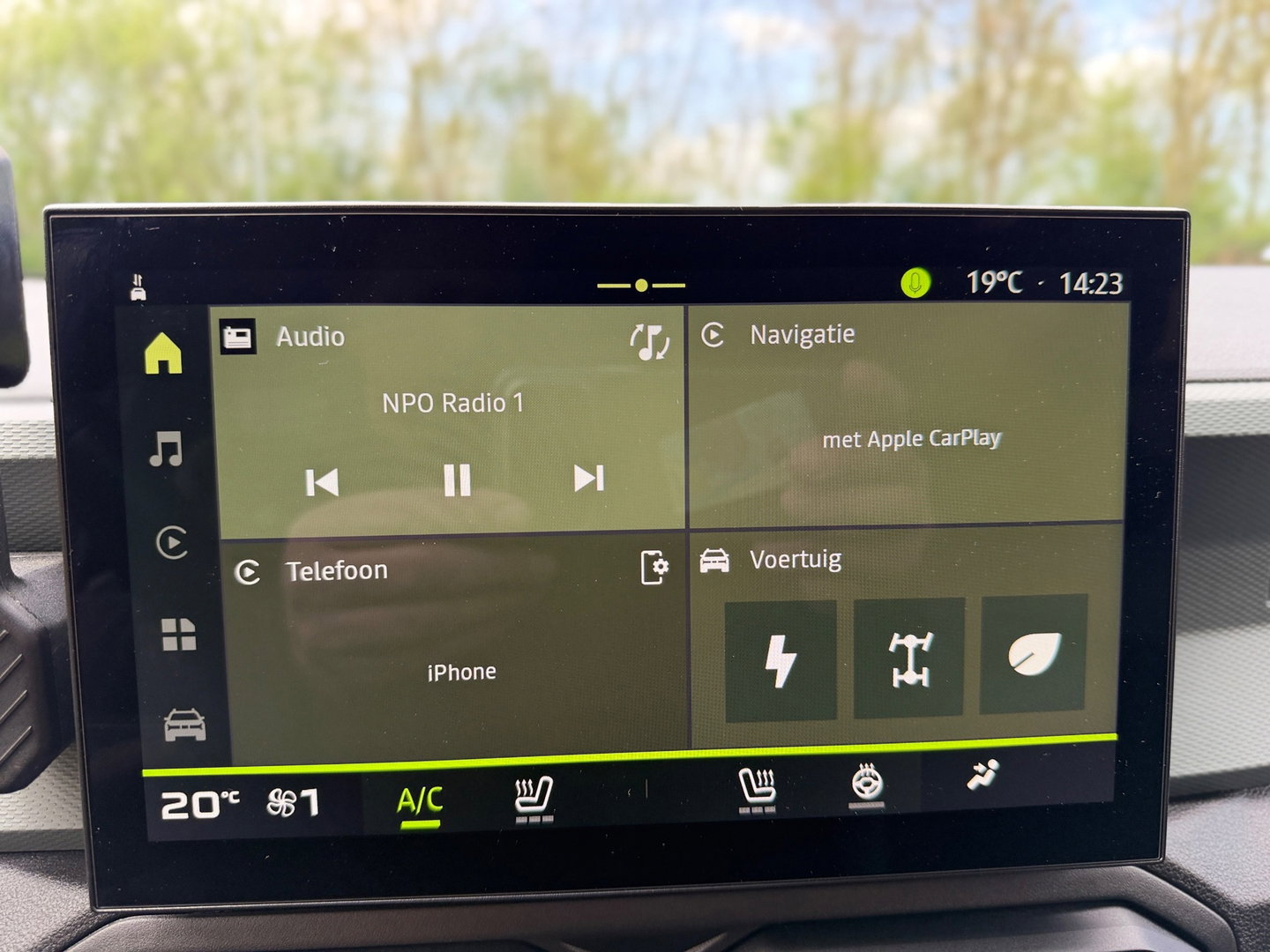 Dacia Duster 1.6 Hybrid 140 Extreme 360" CAMERA CARLAY NAVI STOEL/ VERW. LED-XENON