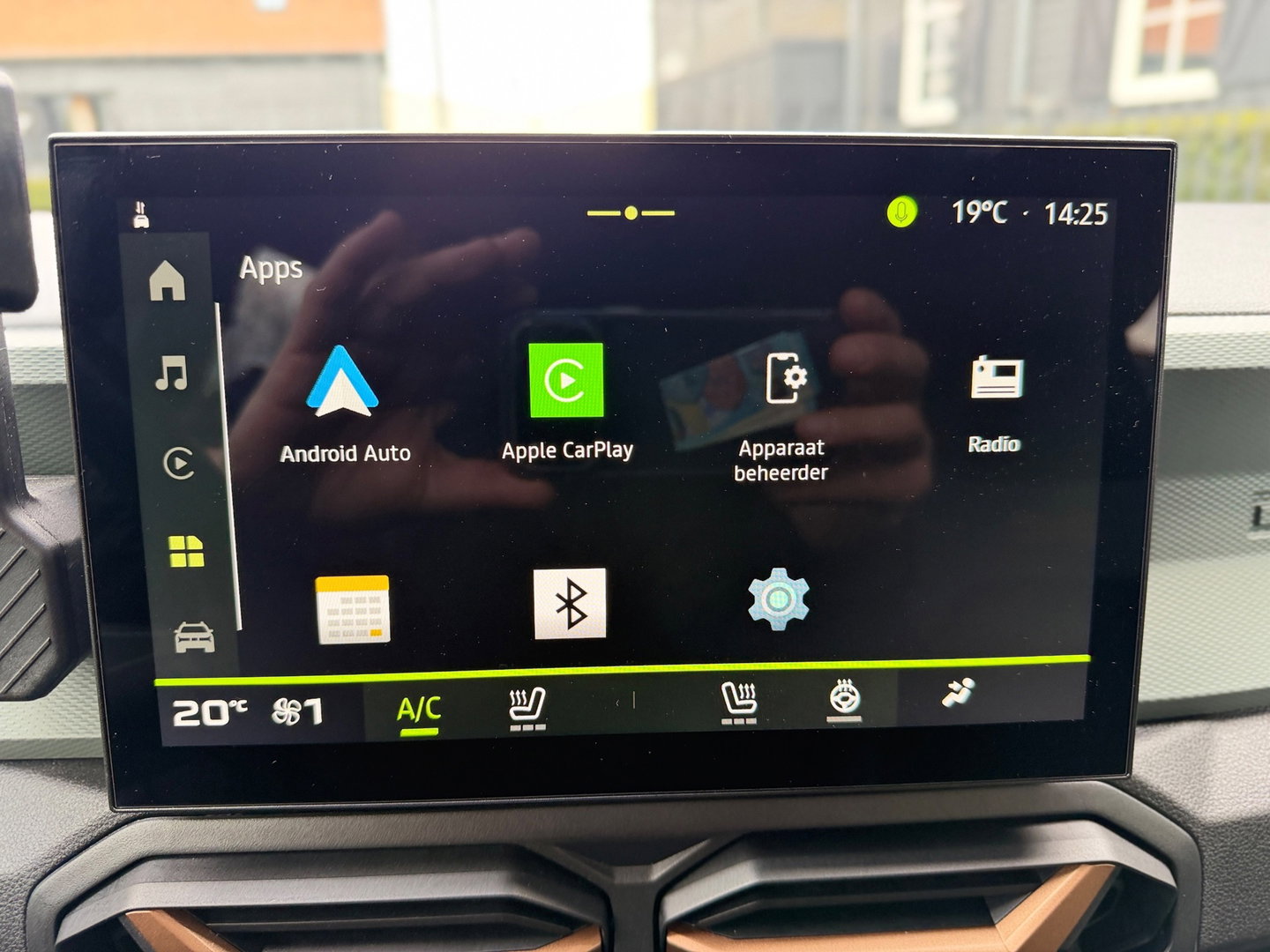 Dacia Duster 1.6 Hybrid 140 Extreme 360" CAMERA CARLAY NAVI STOEL/ VERW. LED-XENON