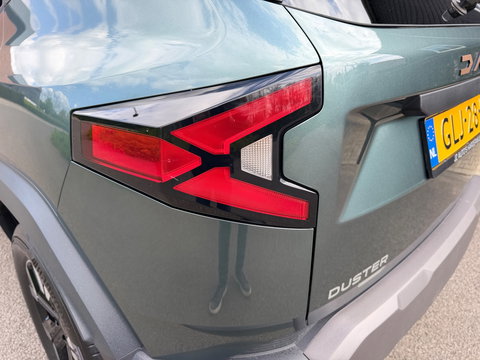 Dacia Duster 1.6 Hybrid 140 Extreme 360" CAMERA CARLAY NAVI STOEL/ VERW. LED-XENON