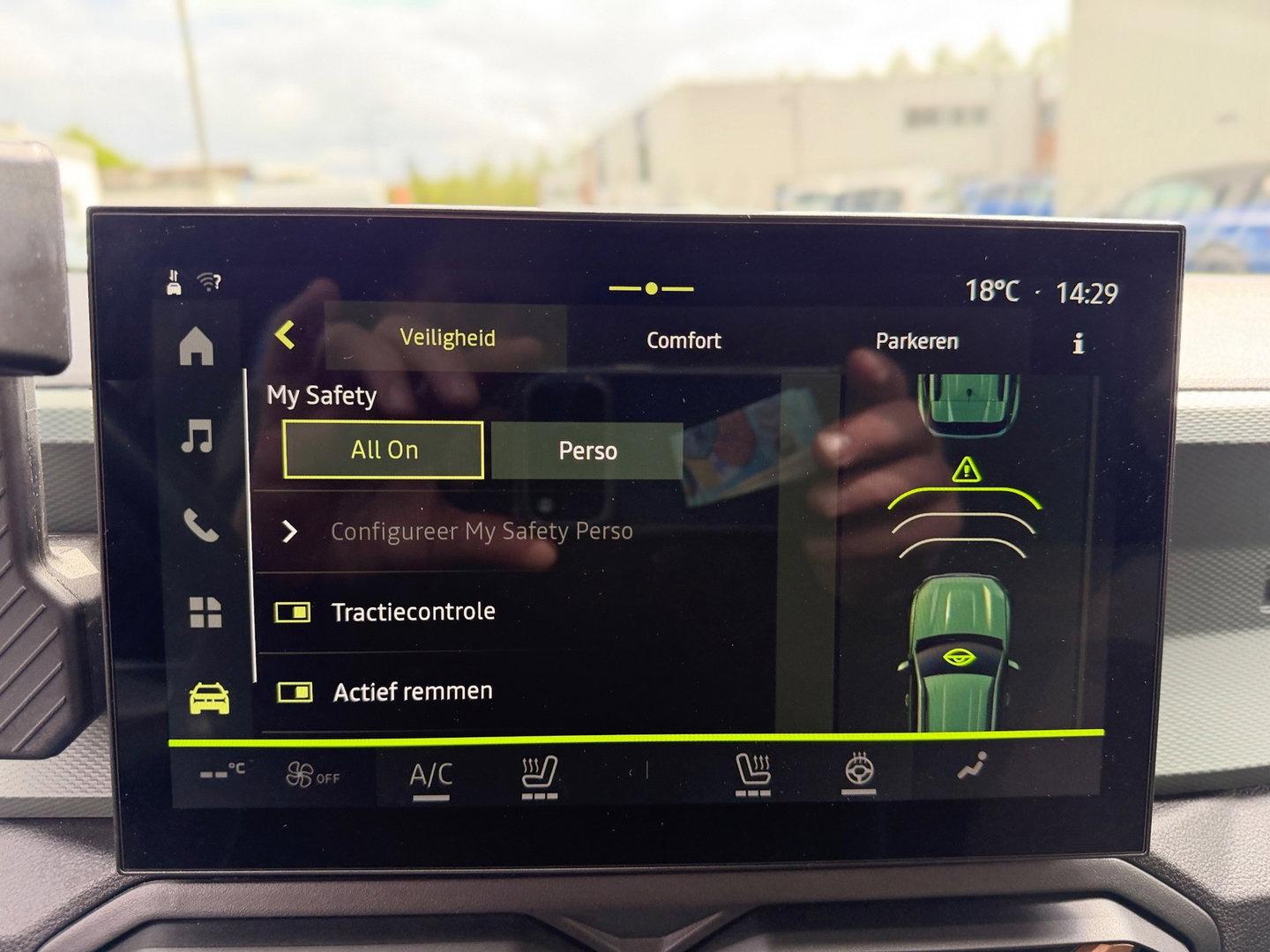 Dacia Duster 1.6 Hybrid 140 Extreme 360" CAMERA CARLAY NAVI STOEL/ VERW. LED-XENON