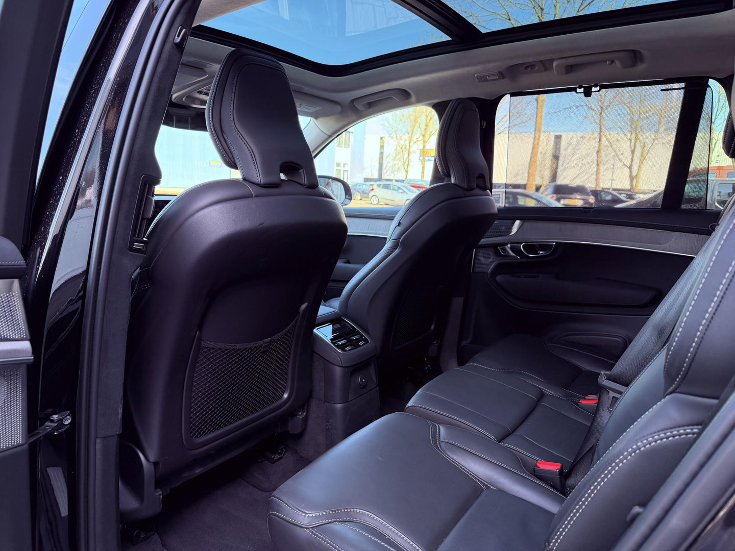 Volvo XC90 2.0 T8 Plug-in hybrid AWD Plus Dark