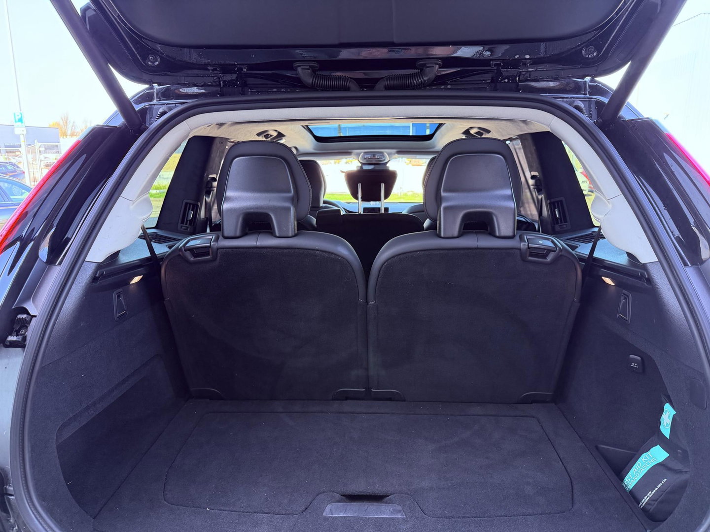 Volvo XC90 2.0 T8 Plug-in hybrid AWD Plus Dark