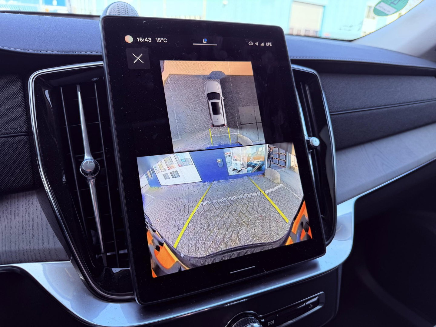 Volvo XC90 2.0 T8 Plug-in hybrid AWD Plus Dark