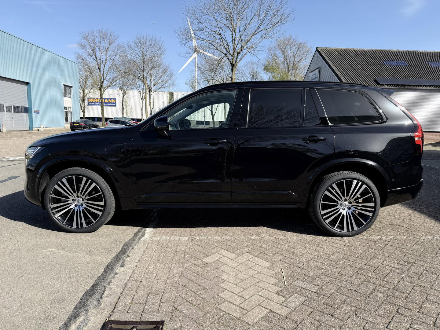 Volvo XC90 2.0 T8 Plug-in hybrid AWD Plus Dark