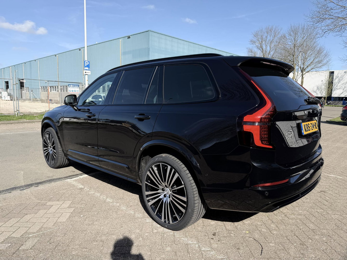 Volvo XC90 2.0 T8 Plug-in hybrid AWD Plus Dark