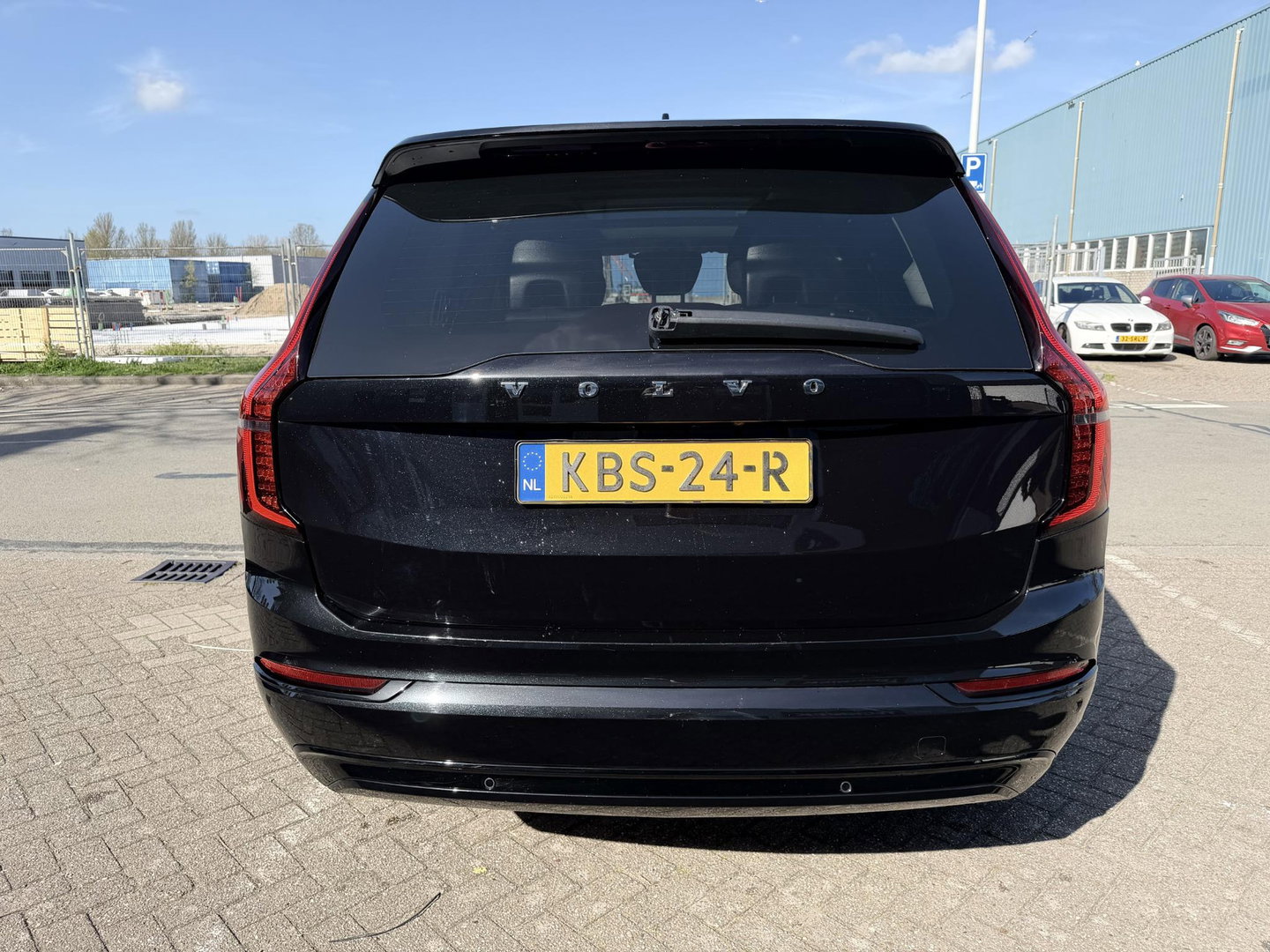 Volvo XC90 2.0 T8 Plug-in hybrid AWD Plus Dark