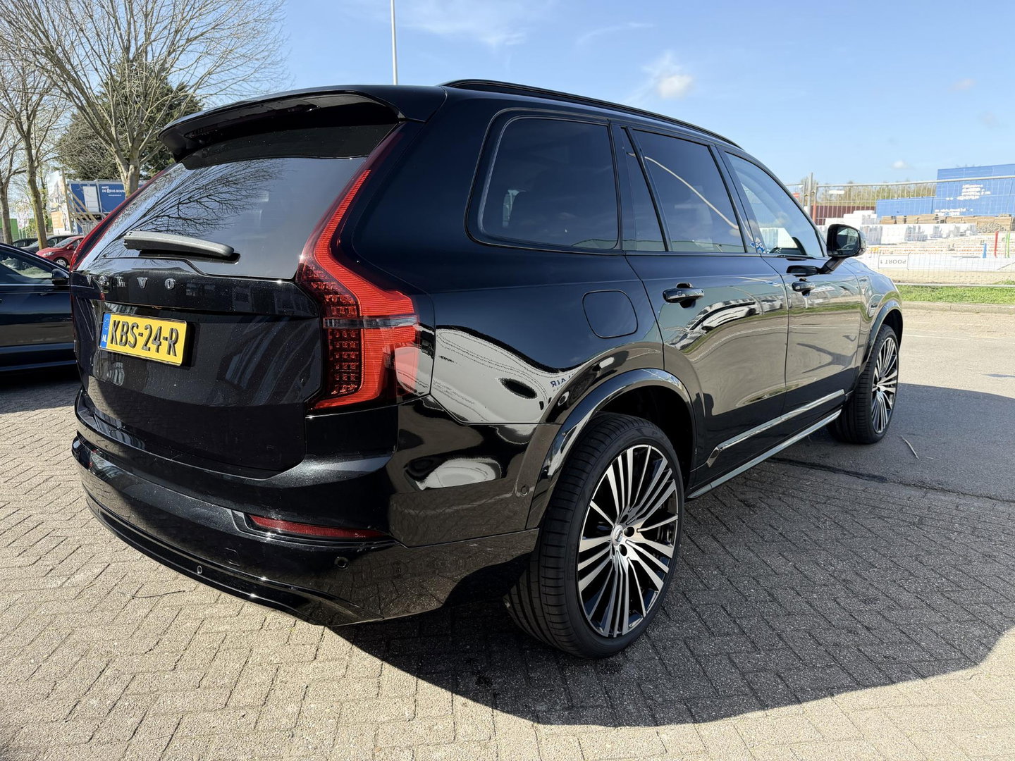 Volvo XC90 2.0 T8 Plug-in hybrid AWD Plus Dark