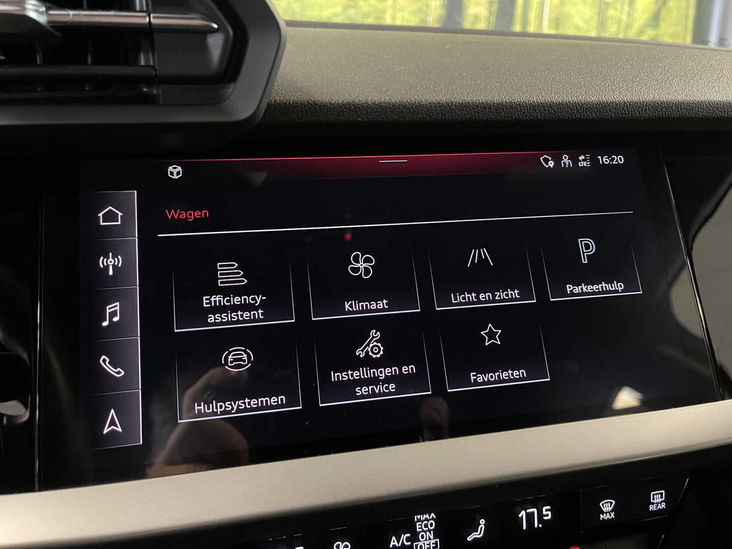 Audi A3 Sportback 30 TFSI Advanced edition | Draadloze Apple Carplay | DAB | Virtuele Cockpit | Zwarte Hemel | Origineel Nederlands | Lane Assist | Start & stop |