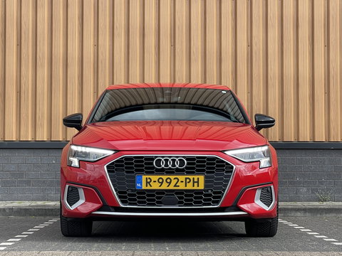 Audi A3 Sportback 30 TFSI Advanced edition | Draadloze Apple Carplay | DAB | Virtuele Cockpit | Zwarte Hemel | Origineel Nederlands | Lane Assist | Start & stop |