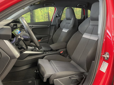 Audi A3 Sportback 30 TFSI Advanced edition | Draadloze Apple Carplay | DAB | Virtuele Cockpit | Zwarte Hemel | Origineel Nederlands | Lane Assist | Start & stop |