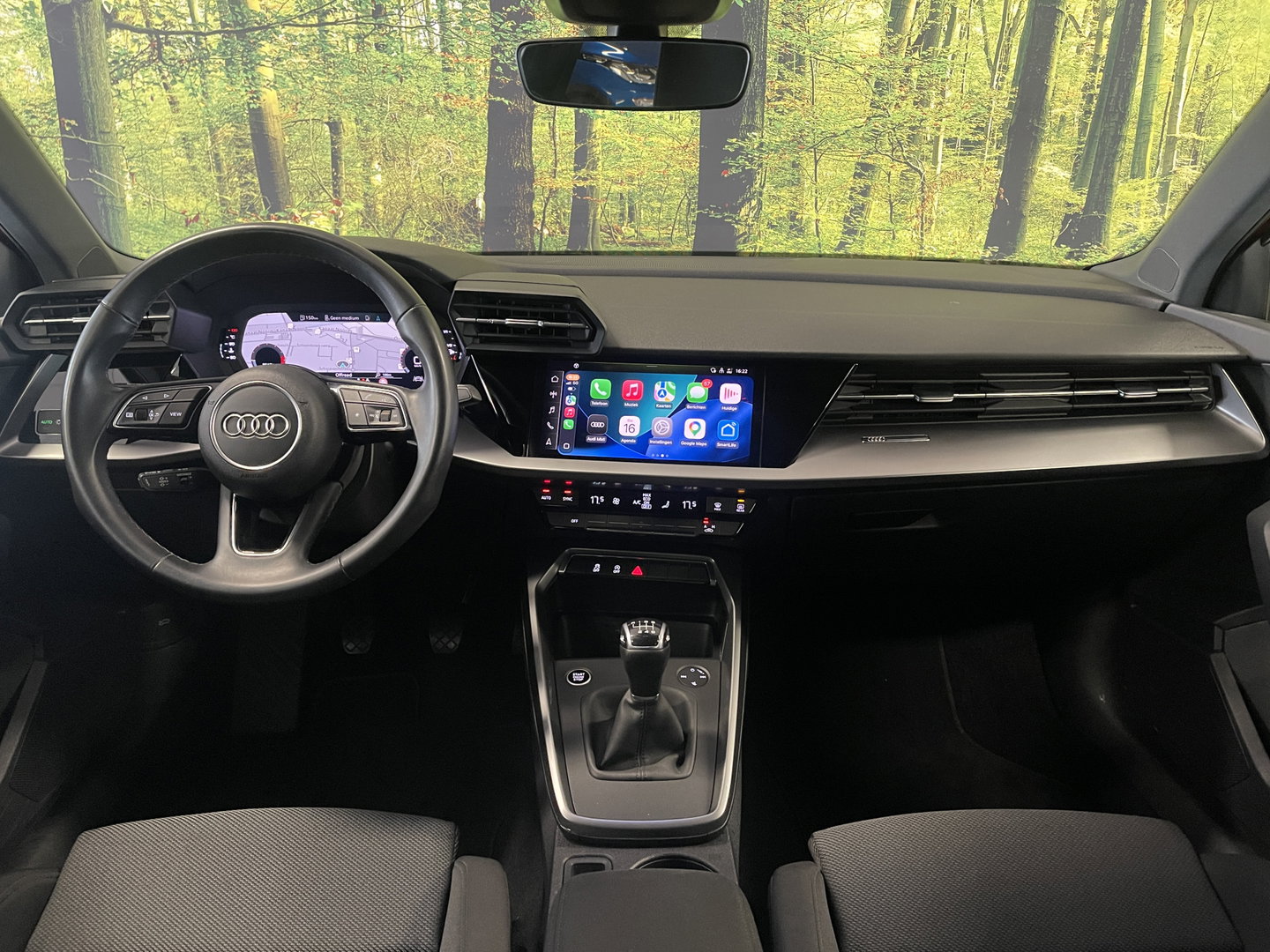 Audi A3 Sportback 30 TFSI Advanced edition | Draadloze Apple Carplay | DAB | Virtuele Cockpit | Zwarte Hemel | Origineel Nederlands | Lane Assist | Start & stop |