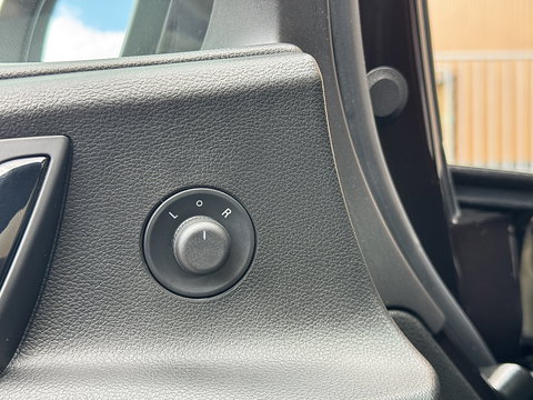 Opel Cascada 1.6 Turbo Innovation | 170 PK! | Automaat | Stoelverwarming | Parkeersensoren | Navigatie | Cruise Control | 18" Lichtmetaal |