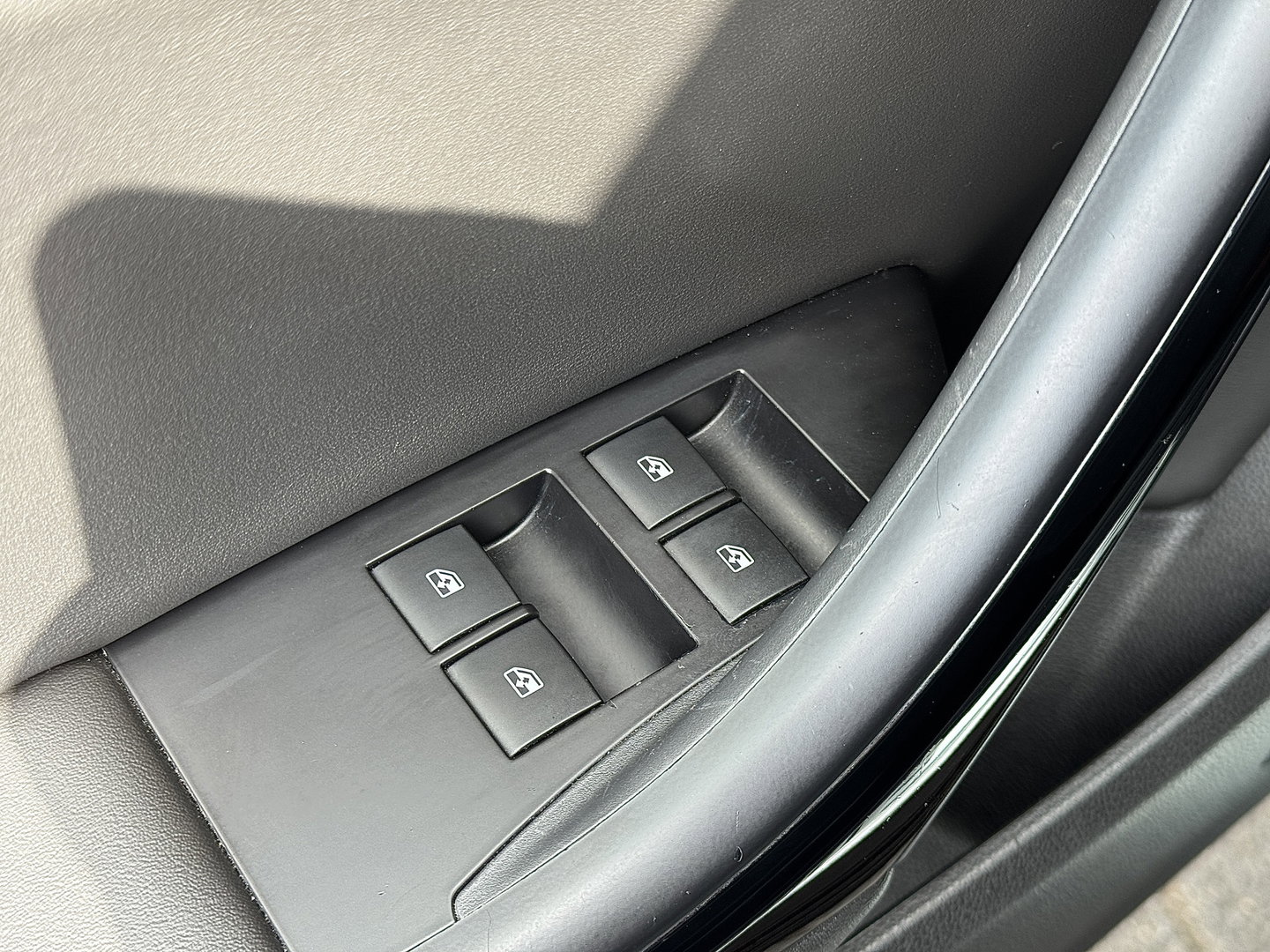 Opel Cascada 1.6 Turbo Innovation | 170 PK! | Automaat | Stoelverwarming | Parkeersensoren | Navigatie | Cruise Control | 18" Lichtmetaal |