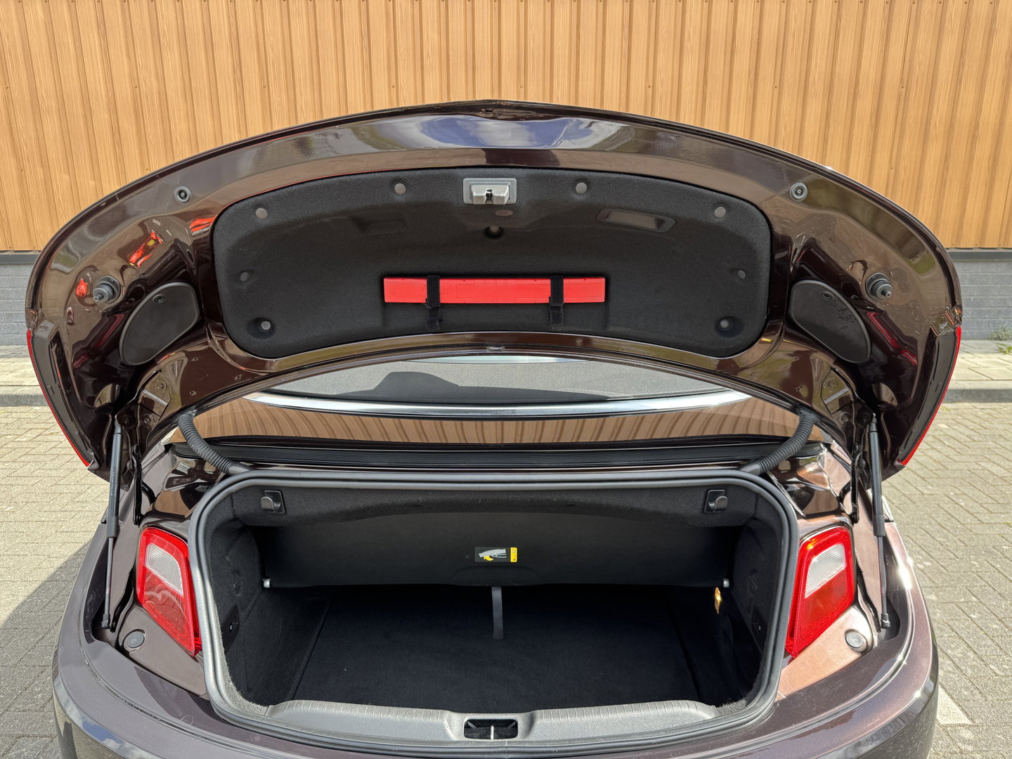 Opel Cascada 1.6 Turbo Innovation | 170 PK! | Automaat | Stoelverwarming | Parkeersensoren | Navigatie | Cruise Control | 18" Lichtmetaal |