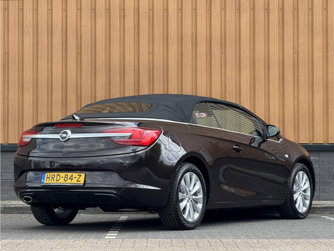 Opel Cascada 1.6 Turbo Innovation | 170 PK! | Automaat | Stoelverwarming | Parkeersensoren | Navigatie | Cruise Control | 18" Lichtmetaal |