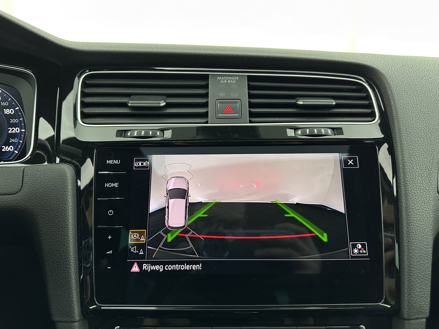 Volkswagen Golf 1.4 TSI PHEV GTE (Plug-in) (INCL-BTW) Aut. *PANO | ADAPTIVE-CRUISE | FULL-LED | DIGI-COCKPIT | BLINDSPOT | HEATED-SPORTSEATS | KEYLESS | NAVI-FULLMAP | AMBIENTLIGHT | SHIFTPADDLES | PRIVACY-GLASS | ECC | PDC | 18''ALU*