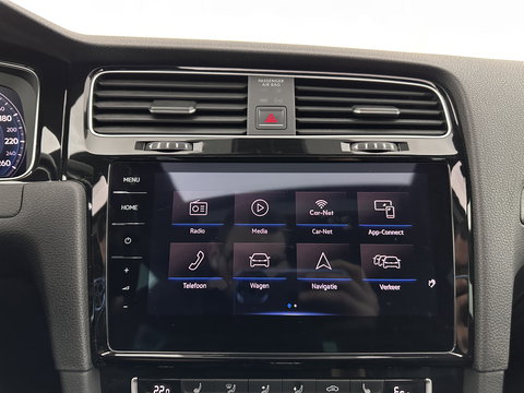 Volkswagen Golf 1.4 TSI PHEV GTE (Plug-in) (INCL-BTW) Aut. *PANO | ADAPTIVE-CRUISE | FULL-LED | DIGI-COCKPIT | BLINDSPOT | HEATED-SPORTSEATS | KEYLESS | NAVI-FULLMAP | AMBIENTLIGHT | SHIFTPADDLES | PRIVACY-GLASS | ECC | PDC | 18''ALU*