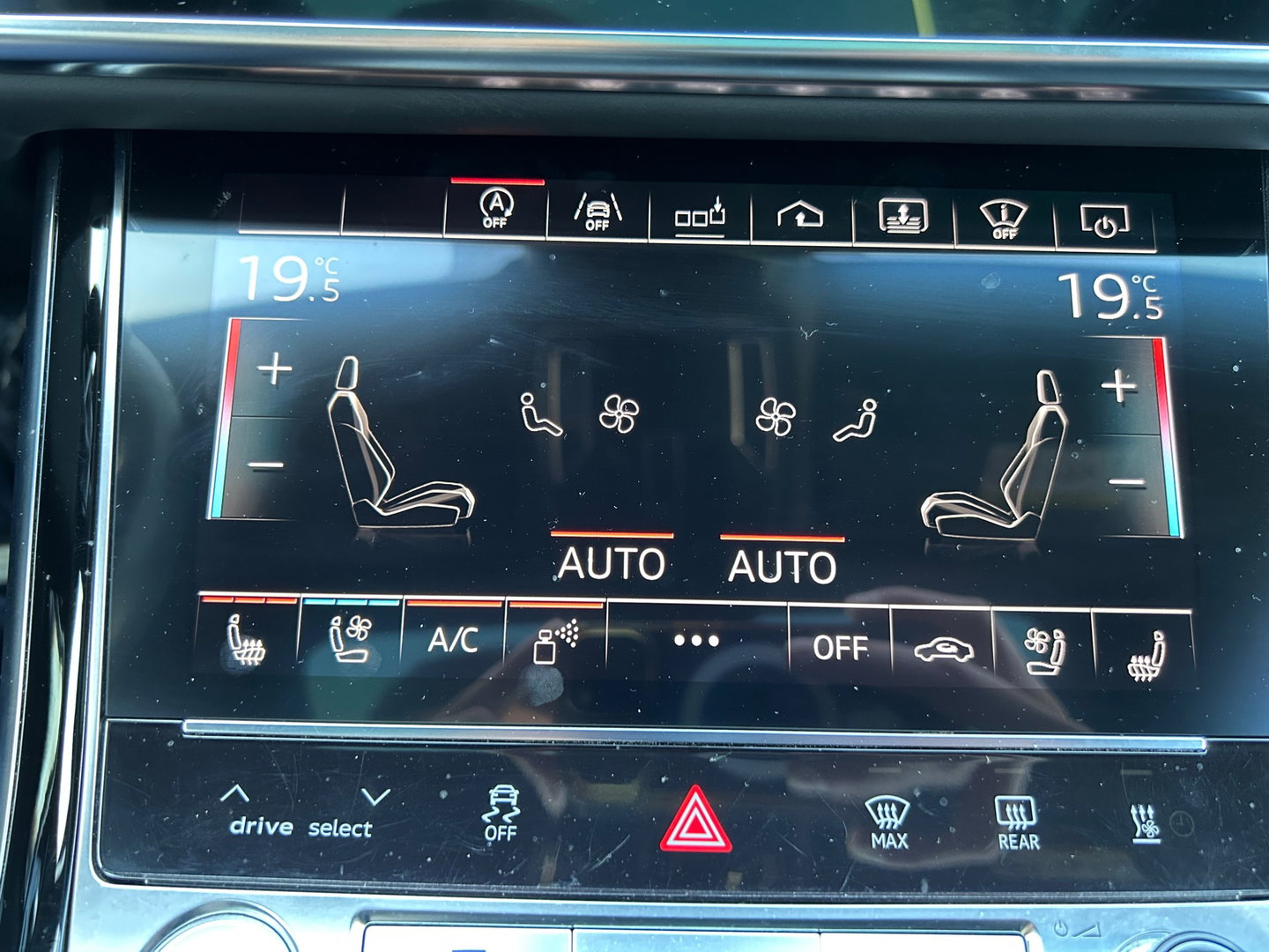 Audi A8 55 TFSI quattro Pro Line|BTW|Luchtvering|Pano|Memory|Leder|Massage|HUD|Softclose