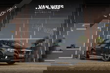 Volvo V40 - Cross Country 1.6 T4 Momentum | Automaat | 2e eigenaar | 180 pk | 18 inch | Xenon | Navi | Stoelverwarming | Cruise control | PDC | Climate control | Roofrails