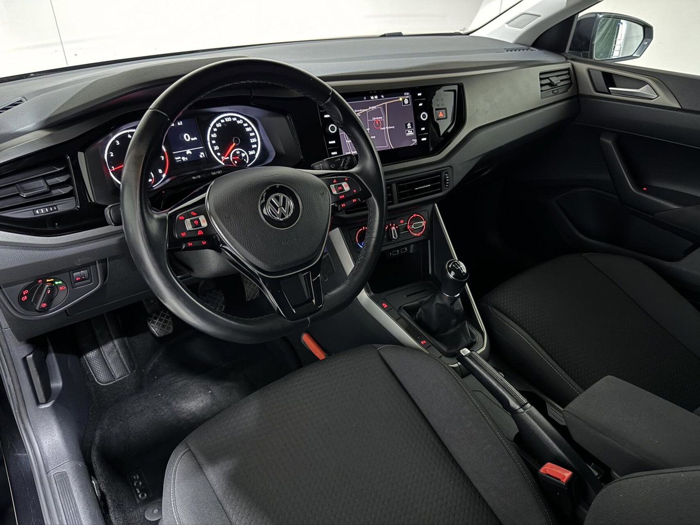 Volkswagen Polo 1.0 TSI CarPlay Navi ACC Airco LM Velgen NAP