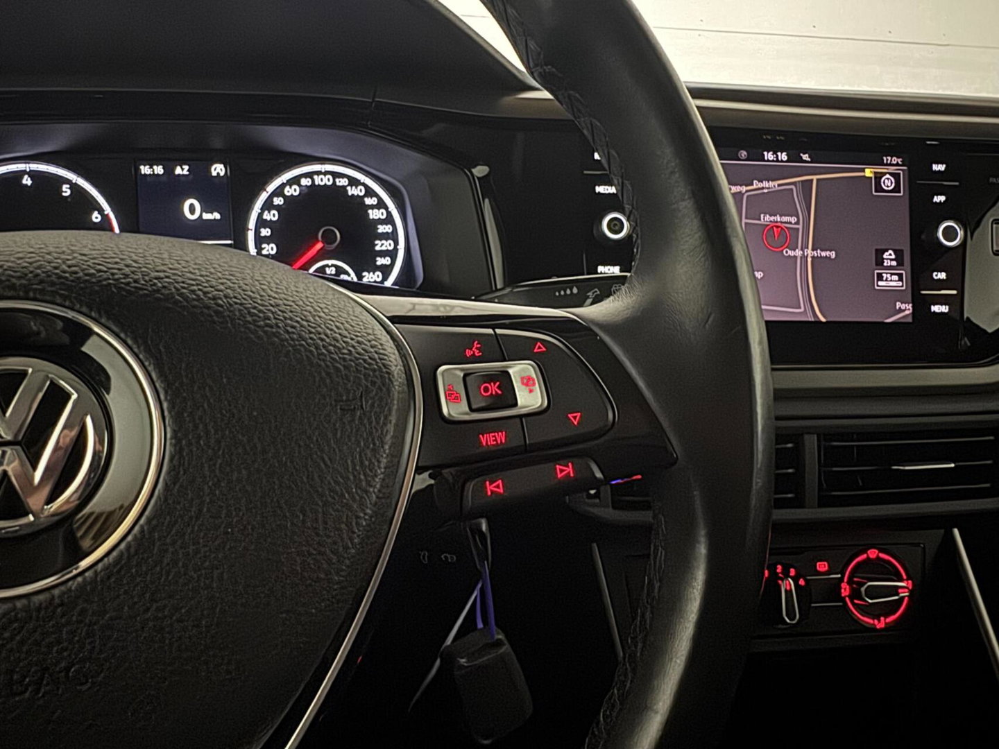 Volkswagen Polo 1.0 TSI CarPlay Navi ACC Airco LM Velgen NAP