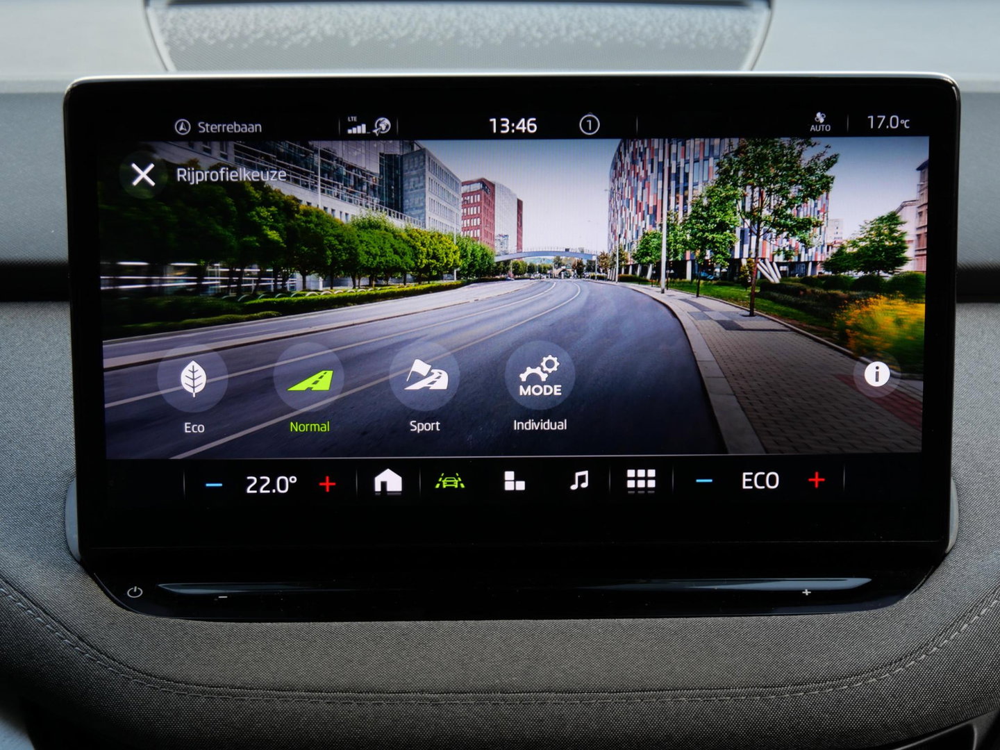 Škoda Enyaq iV 80/ COMFORT PACK/ ADAPTIVE CRUISE/ BLIND SPOT/ 20INCH VELGEN/ SOH 92%