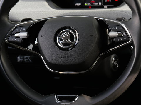 Škoda Enyaq iV 80/ COMFORT PACK/ ADAPTIVE CRUISE/ BLIND SPOT/ 20INCH VELGEN/ SOH 92%