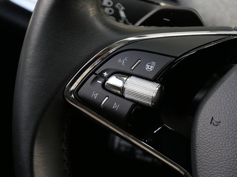 Škoda Enyaq iV 80/ COMFORT PACK/ ADAPTIVE CRUISE/ BLIND SPOT/ 20INCH VELGEN/ SOH 92%
