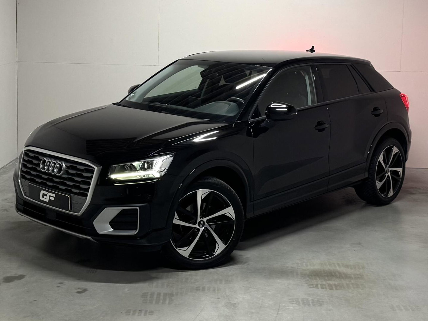 Audi Q2 TFSI 19” S-Line Navi Cruise CarPlay PDC NAP