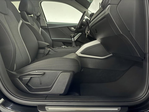 Audi Q2 TFSI 19” S-Line Navi Cruise CarPlay PDC NAP